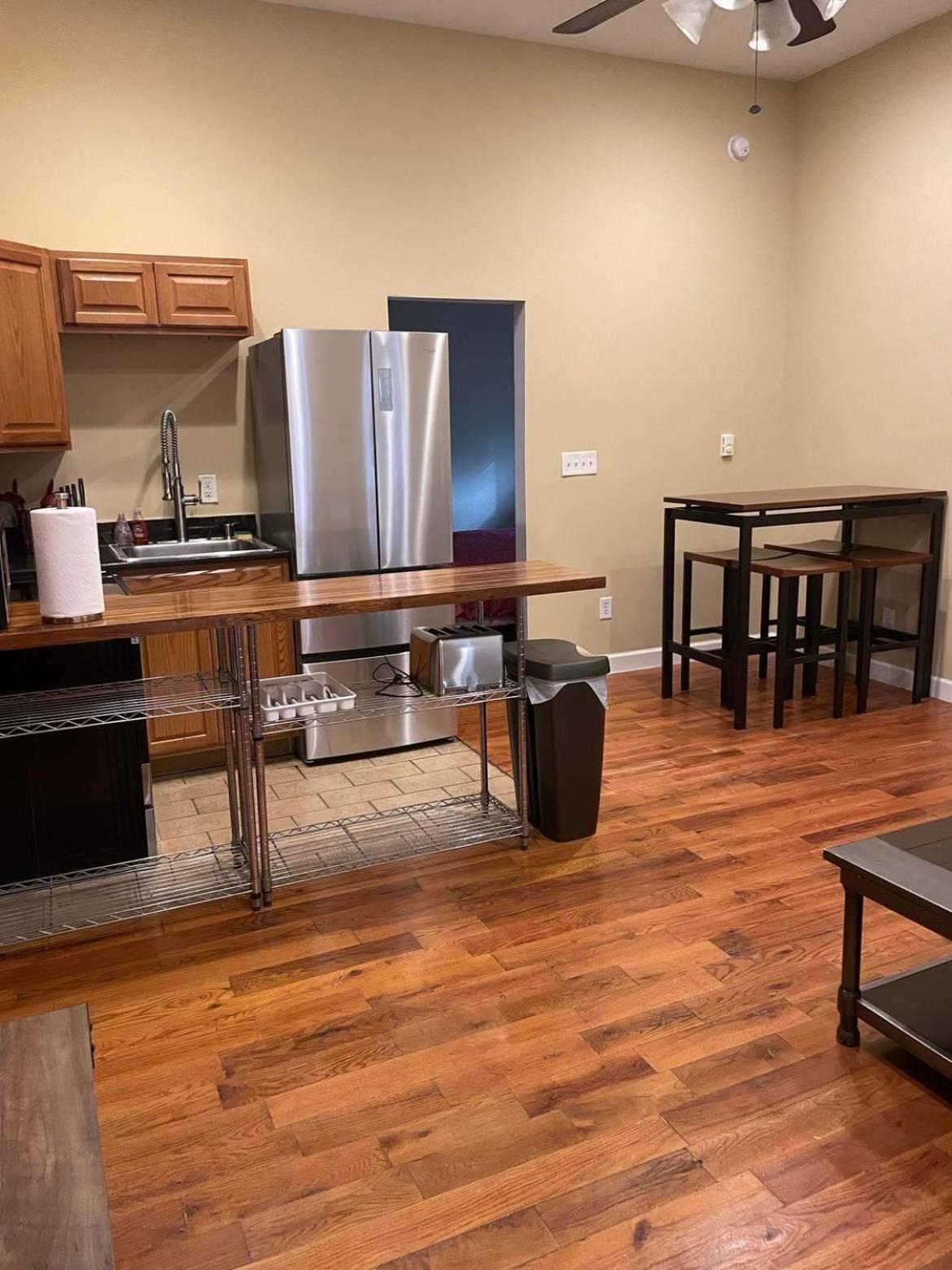 Apartament Quiet, Gated Oasis Near Downtown Lexington Zewnętrze zdjęcie