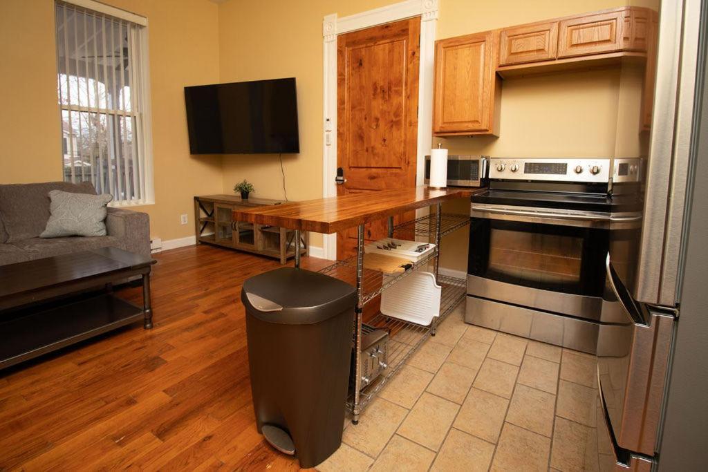 Apartament Quiet, Gated Oasis Near Downtown Lexington Zewnętrze zdjęcie