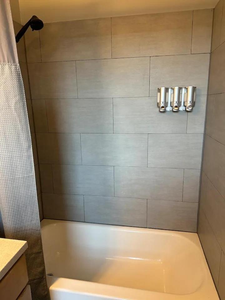 Apartament Quiet, Gated Oasis Near Downtown Lexington Zewnętrze zdjęcie