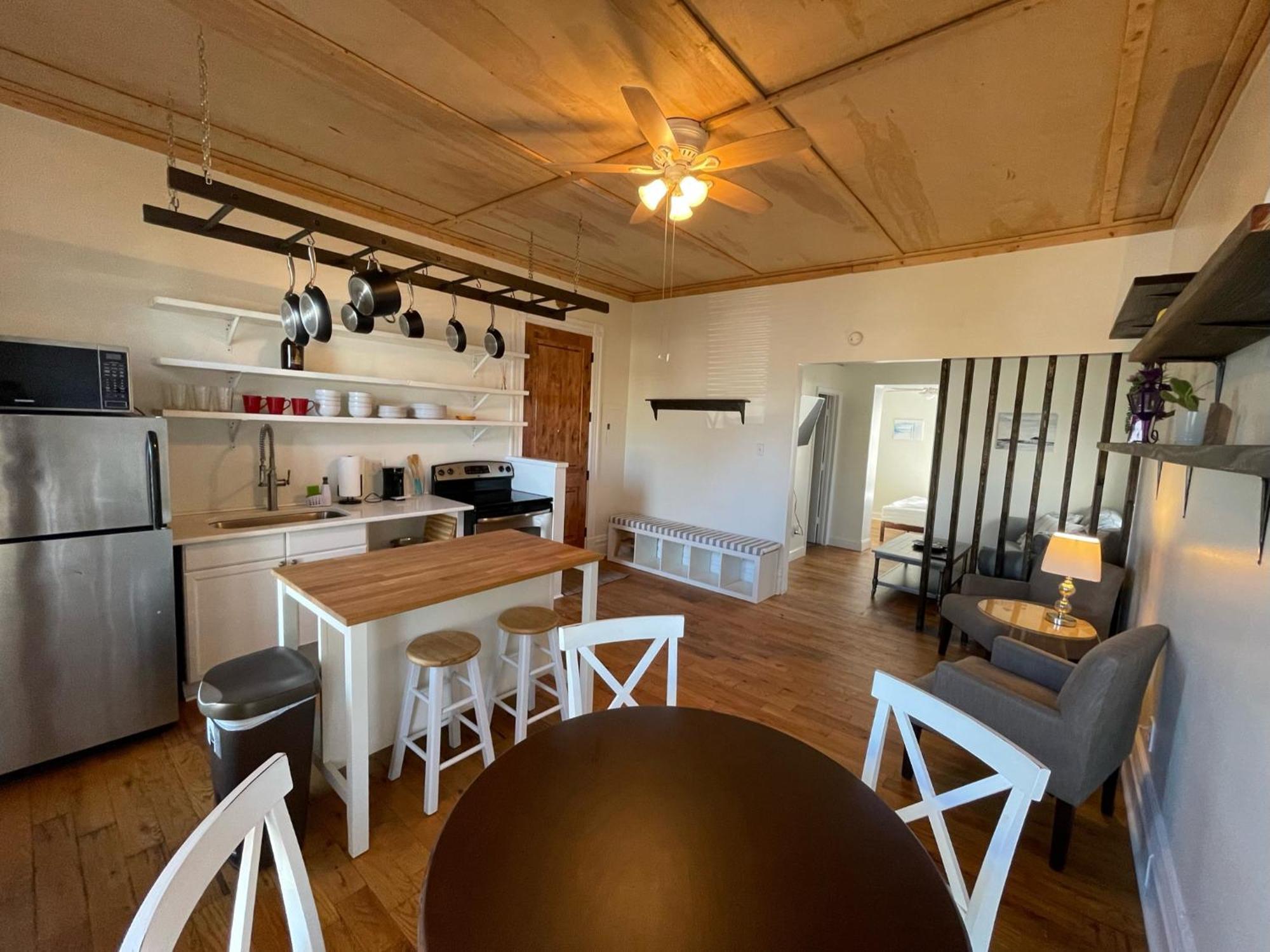 Apartament Quiet, Gated Oasis Near Downtown Lexington Zewnętrze zdjęcie