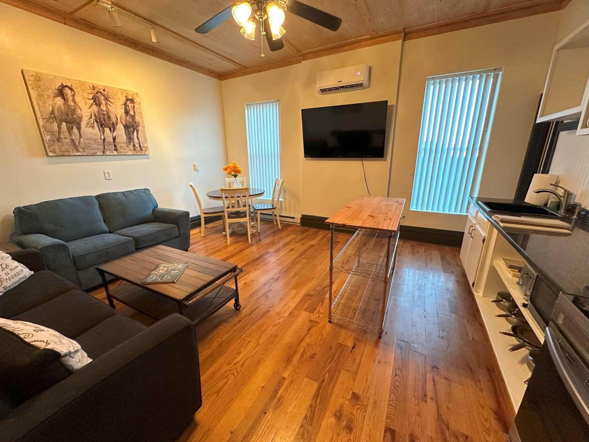 Apartament Quiet, Gated Oasis Near Downtown Lexington Zewnętrze zdjęcie