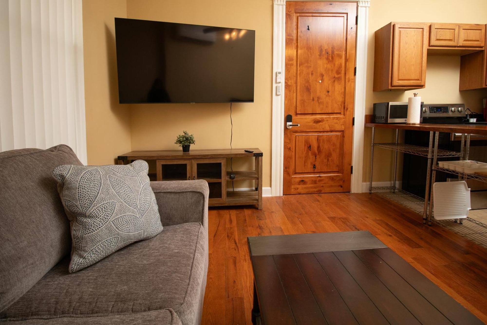 Apartament Quiet, Gated Oasis Near Downtown Lexington Zewnętrze zdjęcie