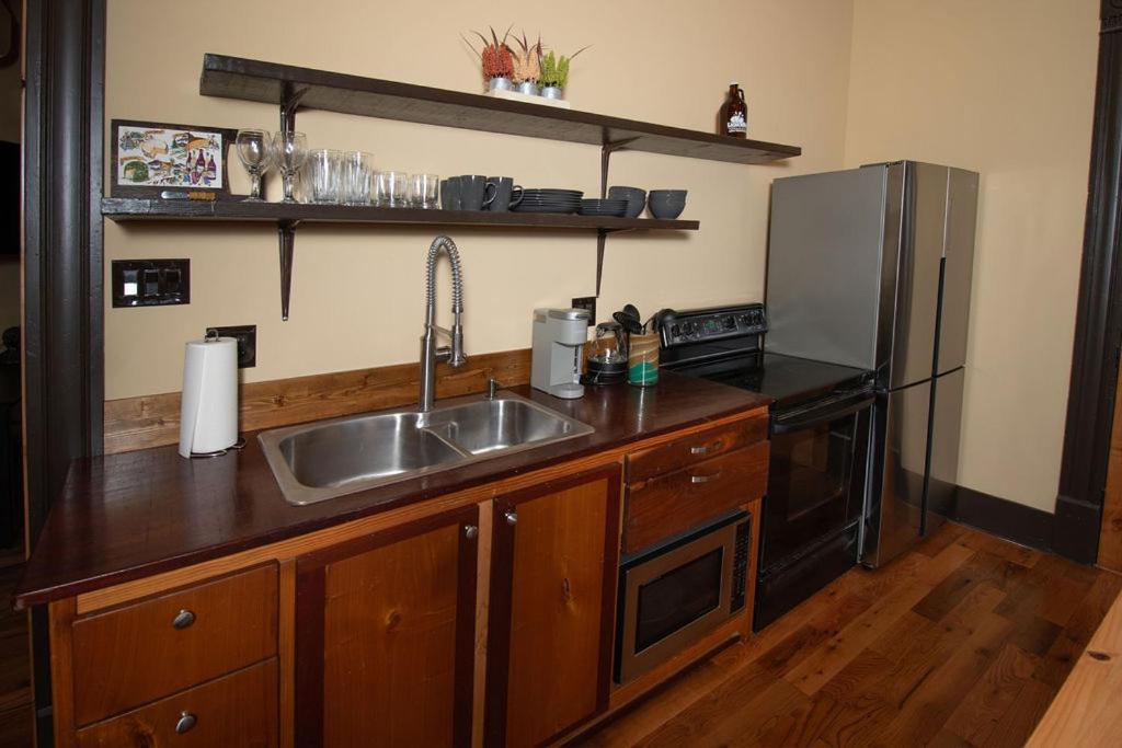 Apartament Quiet, Gated Oasis Near Downtown Lexington Zewnętrze zdjęcie