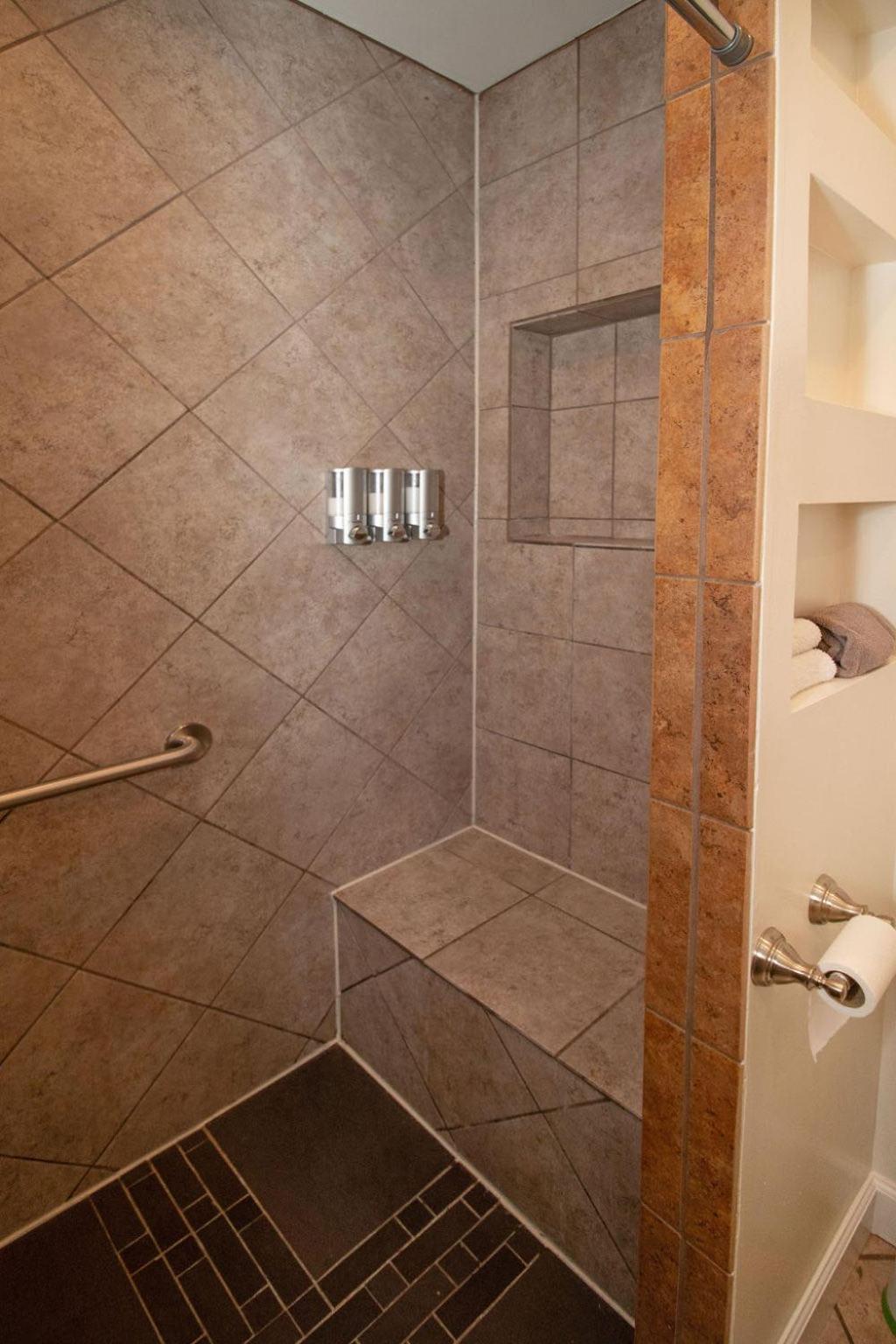 Apartament Quiet, Gated Oasis Near Downtown Lexington Zewnętrze zdjęcie